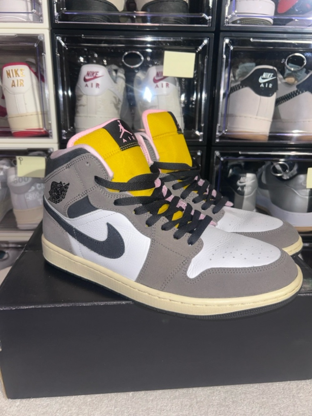 the Air Jordan 1 Mid SE in the "Cave Stone" # HQ2011-100 No Box - Picture 6 of 7